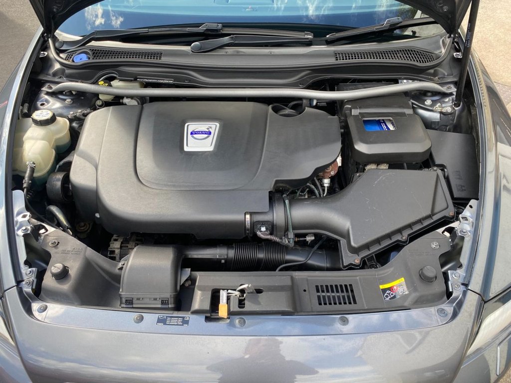 USED 2011 61 VOLVO V50 2.0 D3 SE Lux Edition Estate 5dr Diesel Geartronic Euro 5 (150 ps) HEATED SEATS + SAT NAV