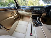 USED 2013 13 BMW 5 SERIES 3.0 530d SE Saloon 4dr Diesel Auto Euro 5 (s/s) (258 ps) SAT NAV,LEATHER,MEDIA PACKAGE