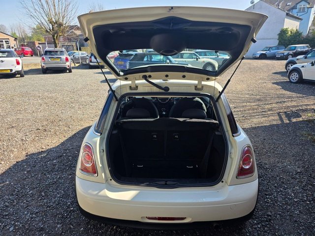 2011 MINI HATCH - Photo 7