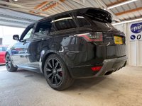 USED 2021 21 LAND ROVER RANGE ROVER SPORT 2.0 P400e 13.1kWh HSE Silver SUV 5dr Petrol Plug-in Hybrid Auto 4WD Euro 6 (s/s) (404 ps)+1 FORMER KEEPER+HISTORY+2 KEYS+PANORAMIC SUNROOF+LEATHER+MEDIA+APPS+DIGITAL COCKPIT+ 2 KEYS+1 FORMER KEEPER+FSH+NAV+FULL LEATHER SEATS+PANO SUNROOF+CAM+PRIVACY+19" ALLOYS+BLUETOOTH+MEDIA+CLIMATE+PARKING SENSORS+HEATED SEATS+HPI CLEAR