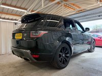 USED 2021 21 LAND ROVER RANGE ROVER SPORT 2.0 P400e 13.1kWh HSE Silver SUV 5dr Petrol Plug-in Hybrid Auto 4WD Euro 6 (s/s) (404 ps)+1 FORMER KEEPER+HISTORY+2 KEYS+PANORAMIC SUNROOF+LEATHER+MEDIA+APPS+DIGITAL COCKPIT+ 2 KEYS+1 FORMER KEEPER+FSH+NAV+FULL LEATHER SEATS+PANO SUNROOF+CAM+PRIVACY+19" ALLOYS+BLUETOOTH+MEDIA+CLIMATE+PARKING SENSORS+HEATED SEATS+HPI CLEAR