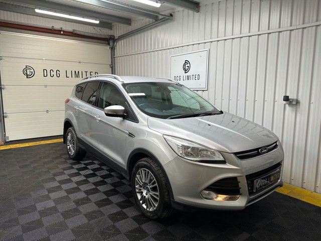 2013 FORD KUGA (2013) - Photo 4