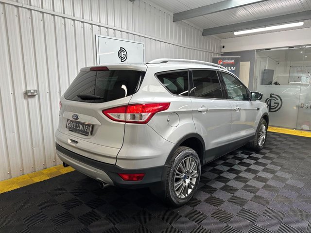 2013 FORD KUGA (2013) - Photo 6