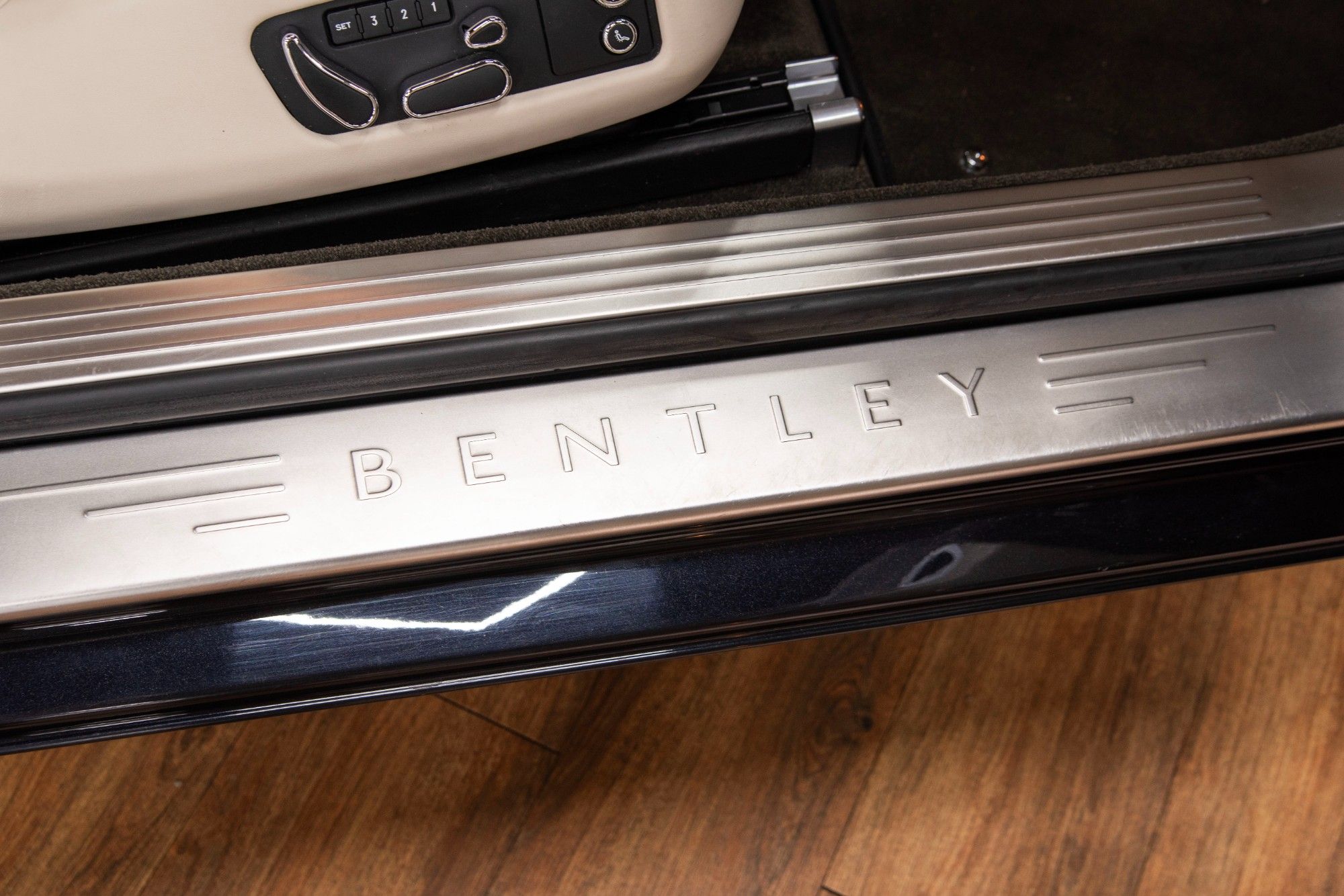 USED 2012 C BENTLEY CONTINENTAL 4.0 V8 GT 