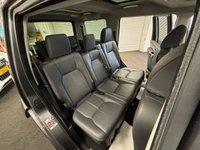 USED 2015 15 LAND ROVER DISCOVERY 4 3.0 SD V6 HSE SUV 5dr Diesel Auto 4WD Euro 5 (s/s) (255 bhp) UK DELIVERY FLAT FEE &pound;175 (SUBJECT TO DEAL) *OVER 100 IMAGES ON OUR WEBSITE*BESPOKE FINANCE ARRANGED*PART EXCHANGE WELCOME*ALL VEHICLES HPI CLEAR