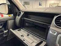 USED 2015 15 LAND ROVER DISCOVERY 4 3.0 SD V6 HSE SUV 5dr Diesel Auto 4WD Euro 5 (s/s) (255 bhp) UK DELIVERY FLAT FEE &pound;175 (SUBJECT TO DEAL) *OVER 100 IMAGES ON OUR WEBSITE*BESPOKE FINANCE ARRANGED*PART EXCHANGE WELCOME*ALL VEHICLES HPI CLEAR