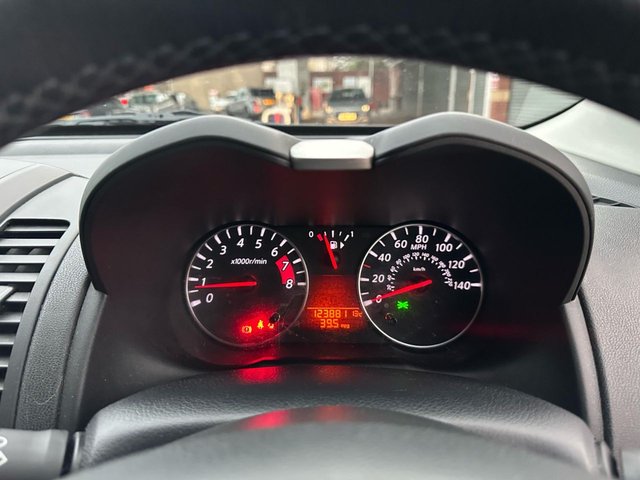 2012 NISSAN NOTE - Photo 10