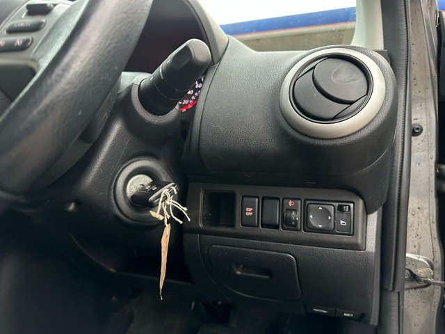 2012 NISSAN NOTE - Photo 11