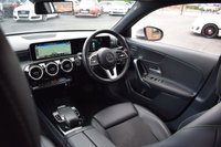 USED 2018 68 MERCEDES-BENZ A-CLASS 1.5 A180d Sport (Executive) Hatchback 5dr Diesel 7G-DCT Euro 6 (s/s) (116 ps) FULL SERVICE HISTORY / SAT NAV