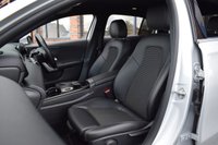 USED 2018 68 MERCEDES-BENZ A-CLASS 1.5 A180d Sport (Executive) Hatchback 5dr Diesel 7G-DCT Euro 6 (s/s) (116 ps) FULL SERVICE HISTORY / SAT NAV