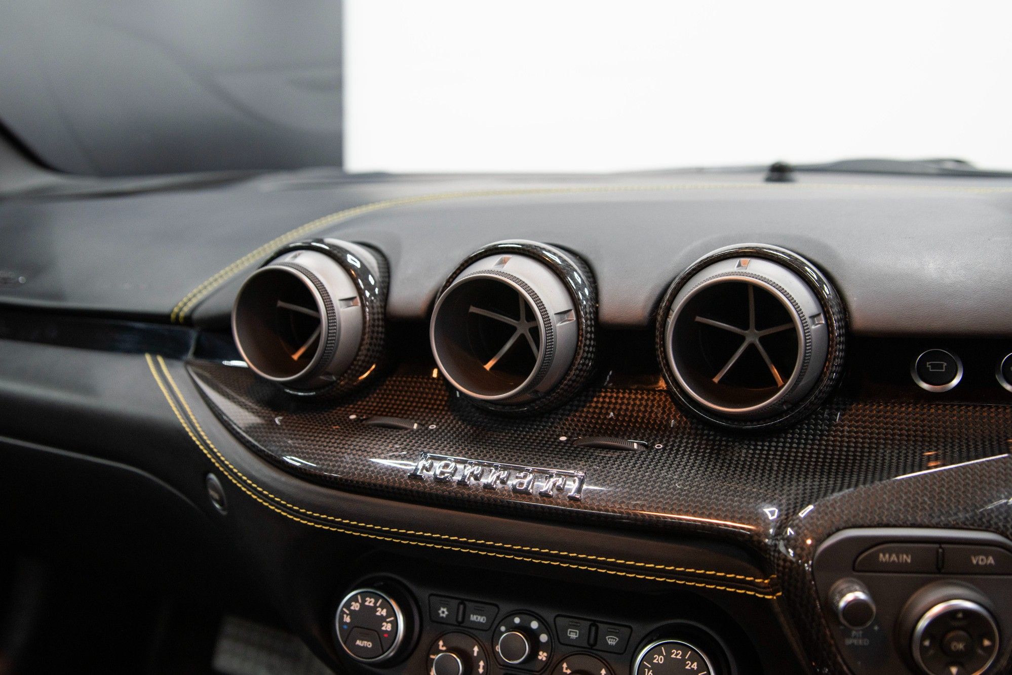 USED 2013 F FERRARI F12 BERLINETTA 6.3 V12 Coupe 