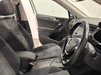 USED 2018 18 VOLKSWAGEN TIGUAN 2.0 TDI SEL SUV 5dr Diesel DSG Euro 6 (s/s) (150 ps) Glass Sunroof