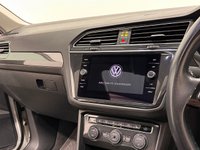 USED 2018 18 VOLKSWAGEN TIGUAN 2.0 TDI SEL SUV 5dr Diesel DSG Euro 6 (s/s) (150 ps) Glass Sunroof