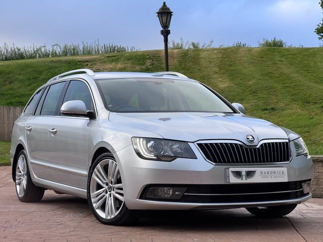 2013 63 Skoda Superb 2.0 TDI Elegance Estate 5dr Diesel DSG 4WD Euro 5 (s/s) (170 ps)
