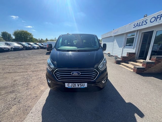 View our FORD TOURNEO CUSTOM