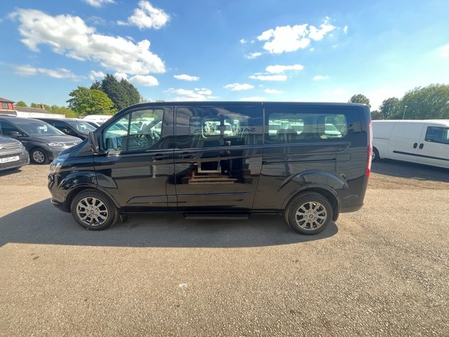 View our FORD TOURNEO CUSTOM
