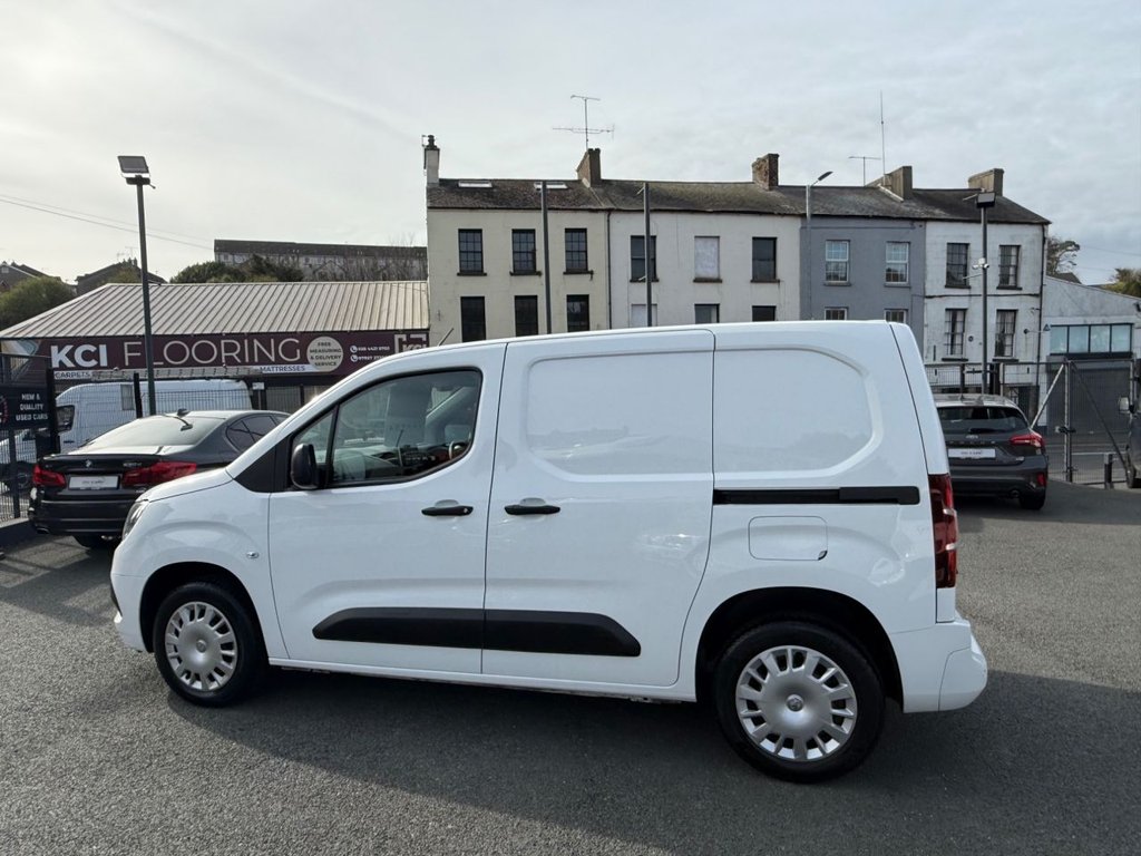 USED 2021 VAUXHALL COMBO 1.5 Turbo D 2000 Sportive Panel Van 4dr Diesel Manual L1 H1 Euro 6 (100 ps) GRET SPEC,VERY CLEAN VAN