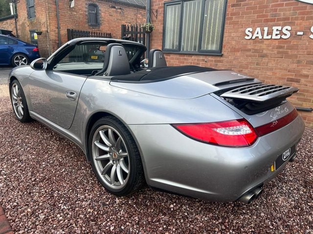View our PORSCHE 911