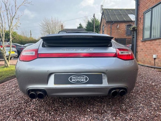 View our PORSCHE 911