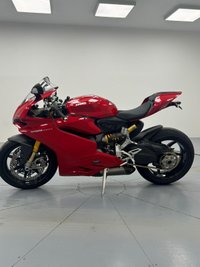 USED 2015 15 DUCATI 1299 PANIGALE 1299 S Super Sports Petrol Manual Euro 3 (197 ps) 