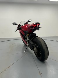 USED 2015 15 DUCATI 1299 PANIGALE 1299 S Super Sports Petrol Manual Euro 3 (197 ps) 