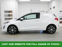 USED 2020 20 FORD FIESTA VAN 1.5 TDCI 85 BHP 3DR ( AIR CON / SAT NAV ! ) 1 OWNER | AIR CON | FACTORY SAT NAV !