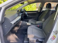 USED 2021 70 VOLKSWAGEN GOLF 1.5 eTSI MHEV Life Hatchback 5dr Petrol Hybrid DSG Euro 6 (s/s) (150 ps) CarPlay, Parking Sensors