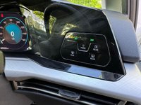 USED 2021 70 VOLKSWAGEN GOLF 1.5 eTSI MHEV Life Hatchback 5dr Petrol Hybrid DSG Euro 6 (s/s) (150 ps) CarPlay, Parking Sensors