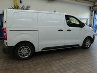USED 2020 70 VAUXHALL Vivaro Electric 3100 75kWh Dynamic Panel Van 5dr Electric Auto L1 H1 (136 ps) ANDROID APPLE CARPLAY CAMERAS PARKING SENSORS 1 OWNER SERVICE HISTORY WARRANTY