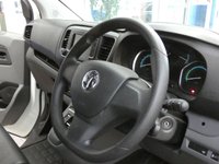 USED 2020 70 VAUXHALL Vivaro Electric 3100 75kWh Dynamic Panel Van 5dr Electric Auto L1 H1 (136 ps) ANDROID APPLE CARPLAY CAMERAS PARKING SENSORS 1 OWNER SERVICE HISTORY WARRANTY