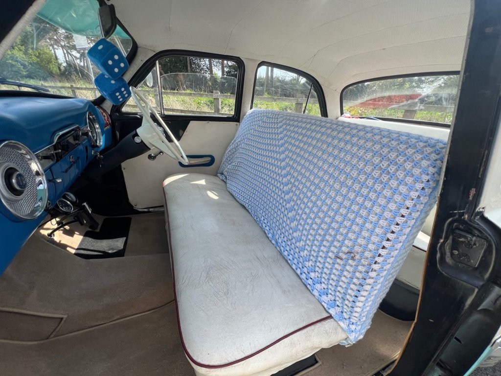 USED 1957 VAUXHALL VELOX 2262 cc // Rockabilly // px swap 