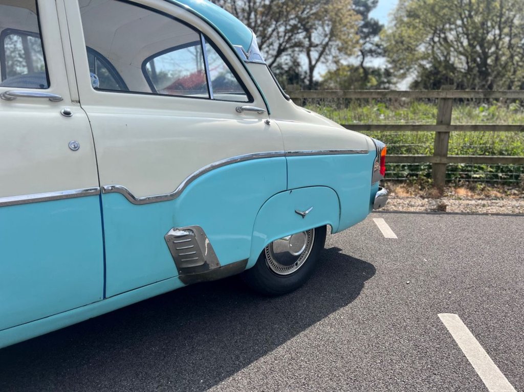 USED 1957 VAUXHALL VELOX 2262 cc // Rockabilly // px swap 