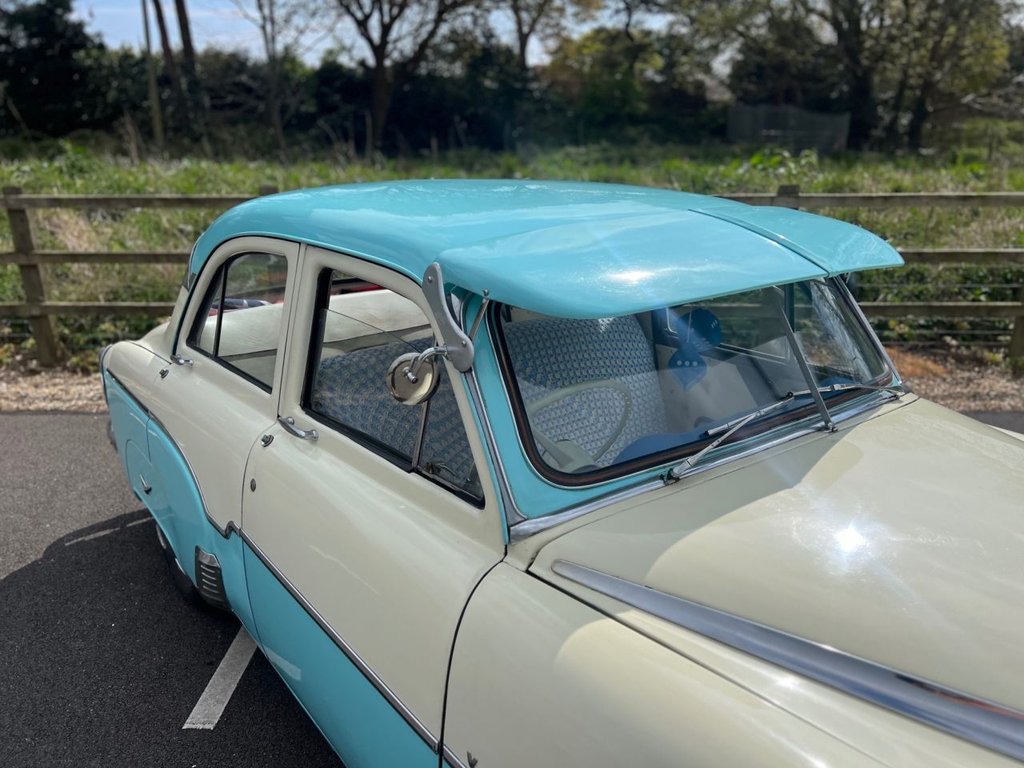 USED 1957 VAUXHALL VELOX 2262 cc // Rockabilly // px swap 