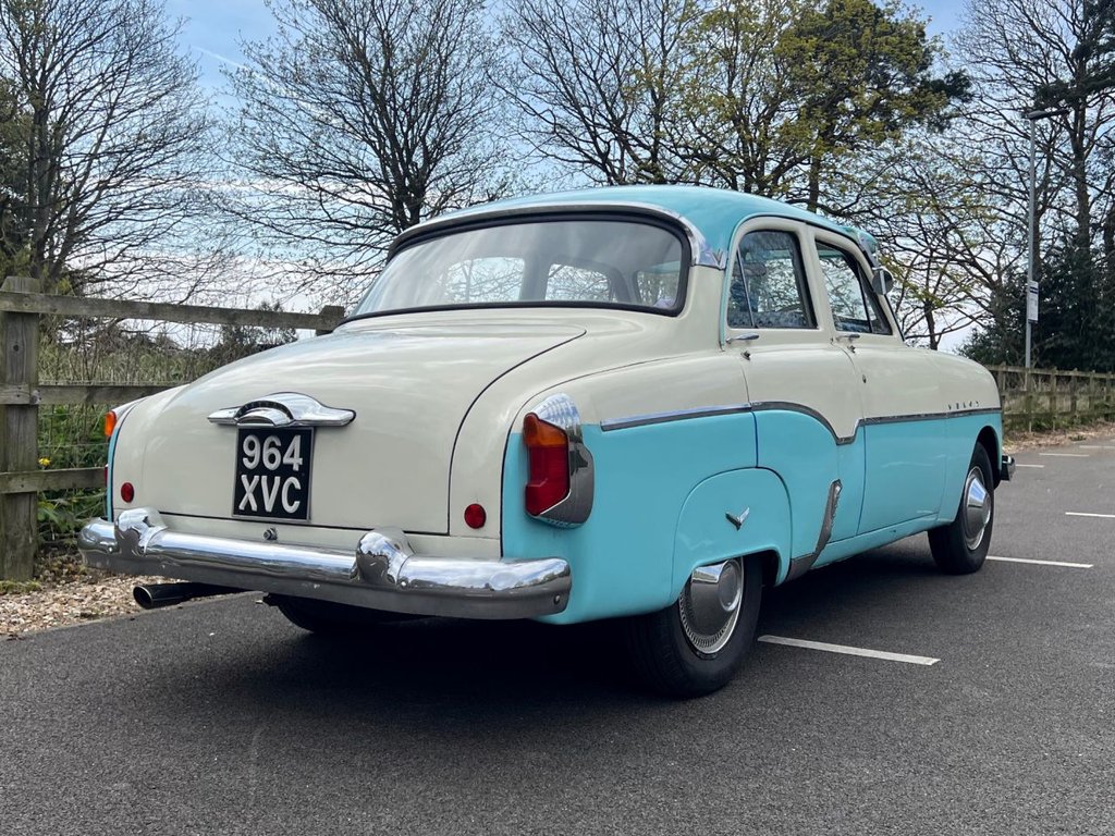 USED 1957 VAUXHALL VELOX 2262 cc // Rockabilly // px swap 
