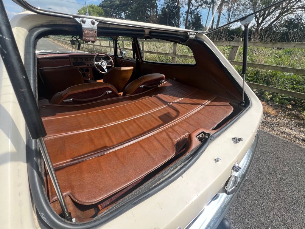 USED 1972 RELIANT SCIMITAR GTE SE5 // 3000cc V6 // Shooting Brake // Px swap 