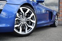USED 2015 15 AUDI R8 5.2 FSI V10 Spyder 2dr Petrol S Tronic quattro Euro 5 (525 ps) LOW MILES / DIAMOND STITCHING