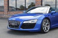 USED 2015 15 AUDI R8 5.2 FSI V10 Spyder 2dr Petrol S Tronic quattro Euro 5 (525 ps) LOW MILES / DIAMOND STITCHING