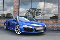 USED 2015 15 AUDI R8 5.2 FSI V10 Spyder 2dr Petrol S Tronic quattro Euro 5 (525 ps) LOW MILES / DIAMOND STITCHING