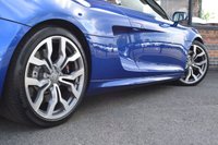 USED 2015 15 AUDI R8 5.2 FSI V10 Spyder 2dr Petrol S Tronic quattro Euro 5 (525 ps) LOW MILES / DIAMOND STITCHING