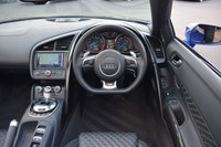 USED 2015 15 AUDI R8 5.2 FSI V10 Spyder 2dr Petrol S Tronic quattro Euro 5 (525 ps) LOW MILES / DIAMOND STITCHING