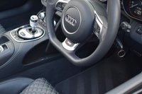 USED 2015 15 AUDI R8 5.2 FSI V10 Spyder 2dr Petrol S Tronic quattro Euro 5 (525 ps) LOW MILES / DIAMOND STITCHING