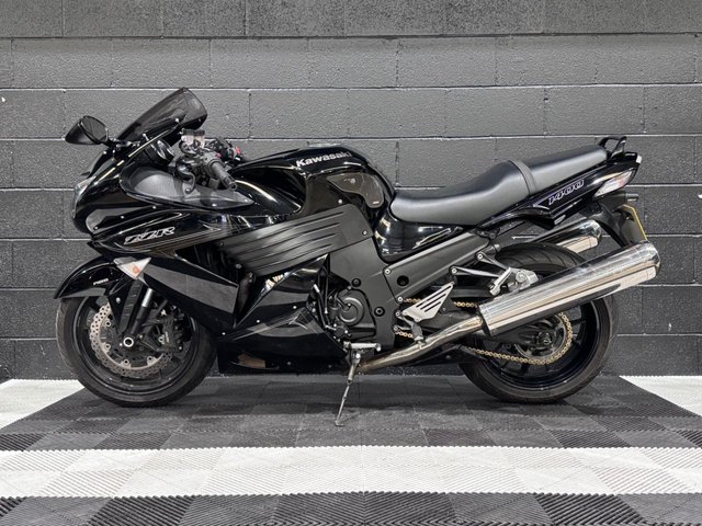 View our KAWASAKI ZZR1400