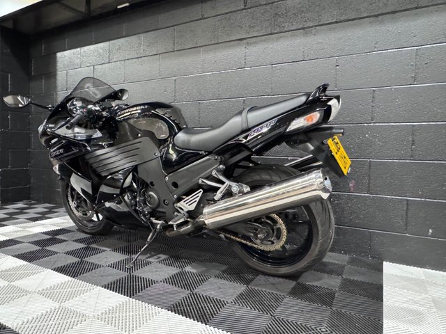 View our KAWASAKI ZZR1400