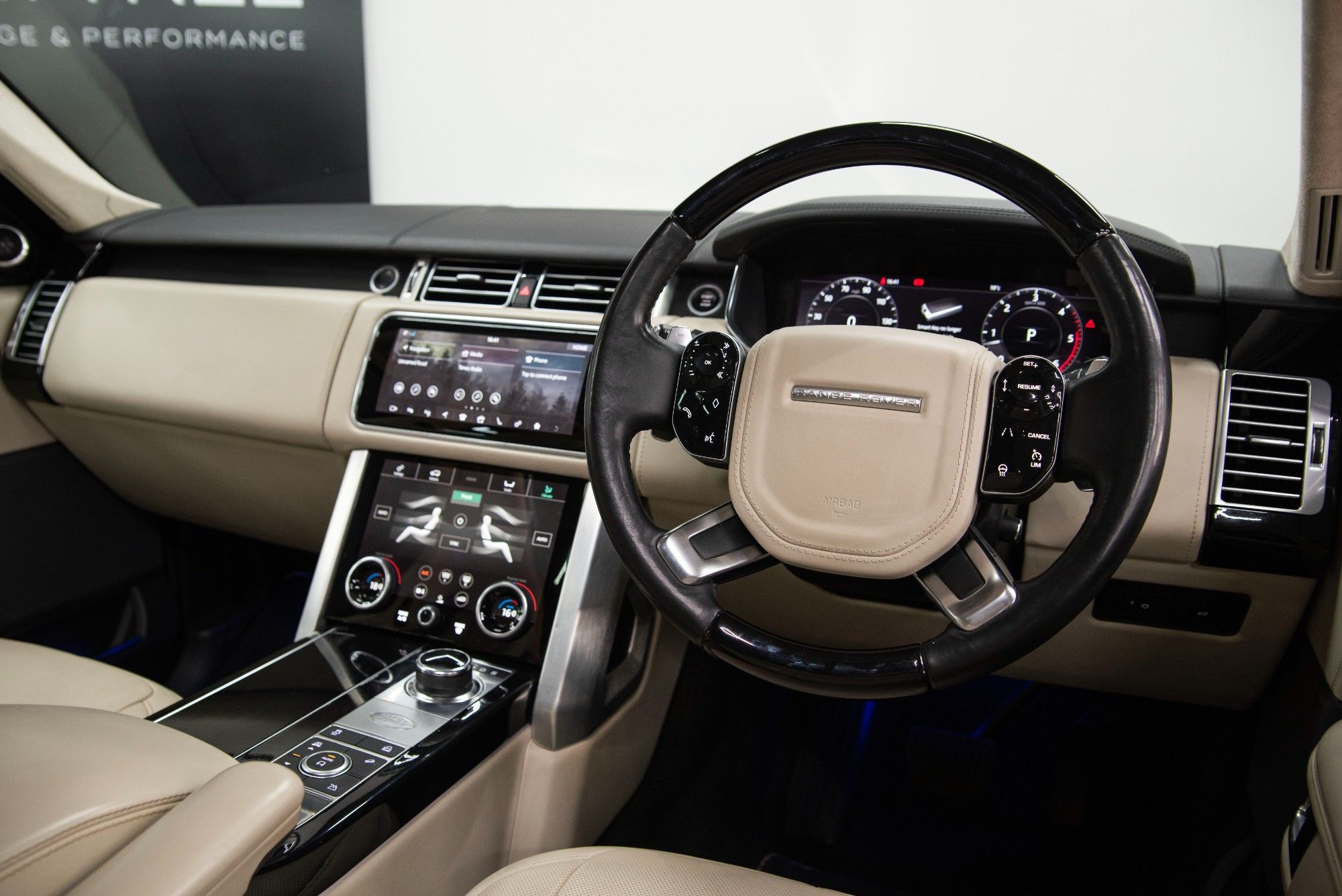 USED 2019 LAND ROVER RANGE ROVER 4.4 SD V8 Autobiography 
