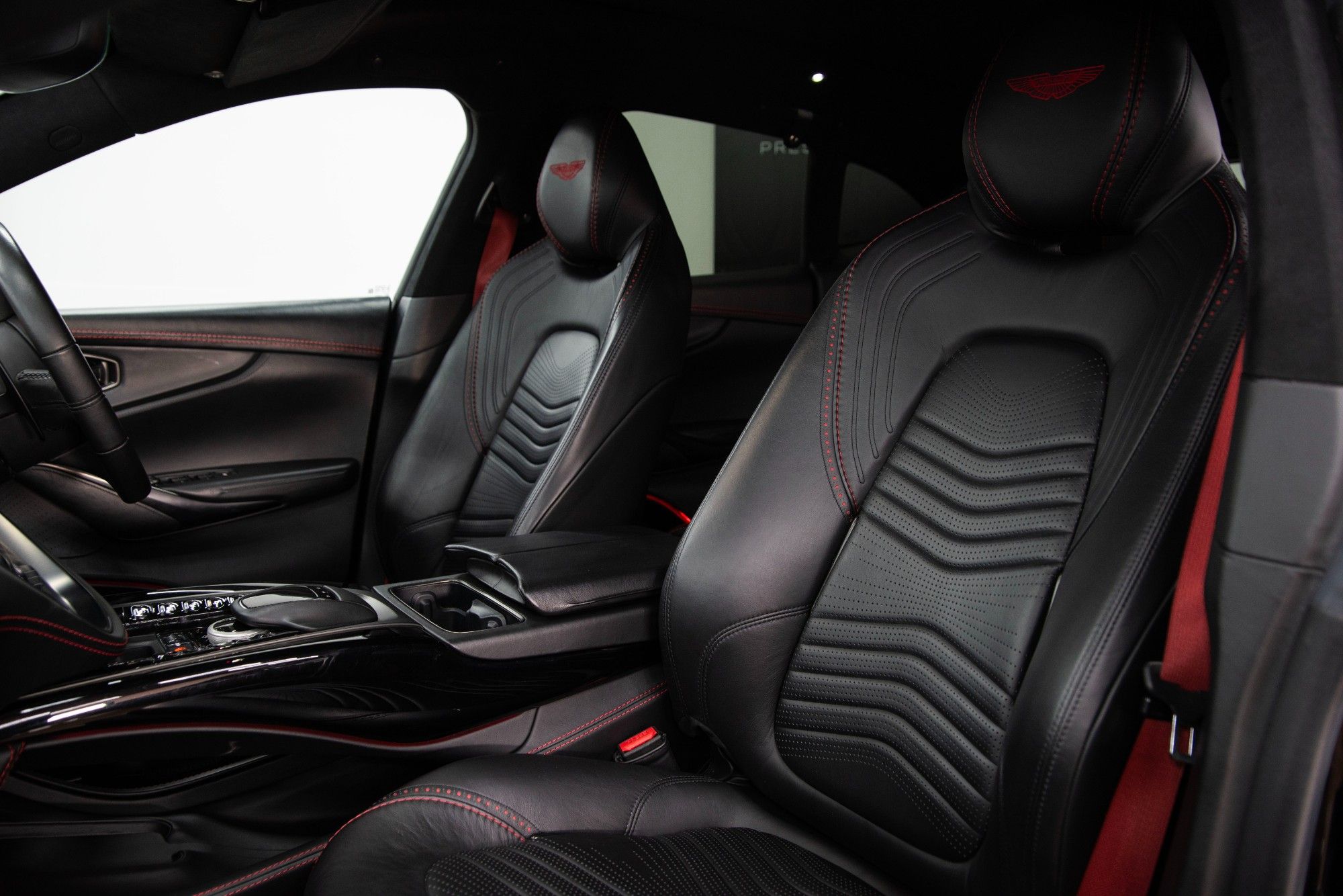 USED 2020 70 ASTON MARTIN DBX 4.0 V8  