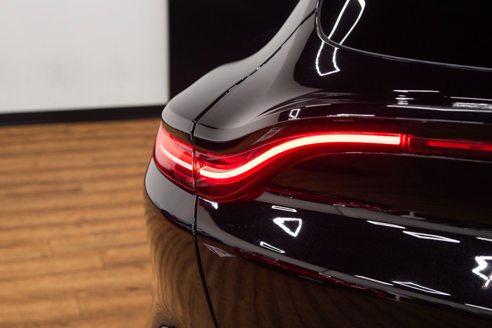 USED 2020 70 ASTON MARTIN DBX 4.0 V8  