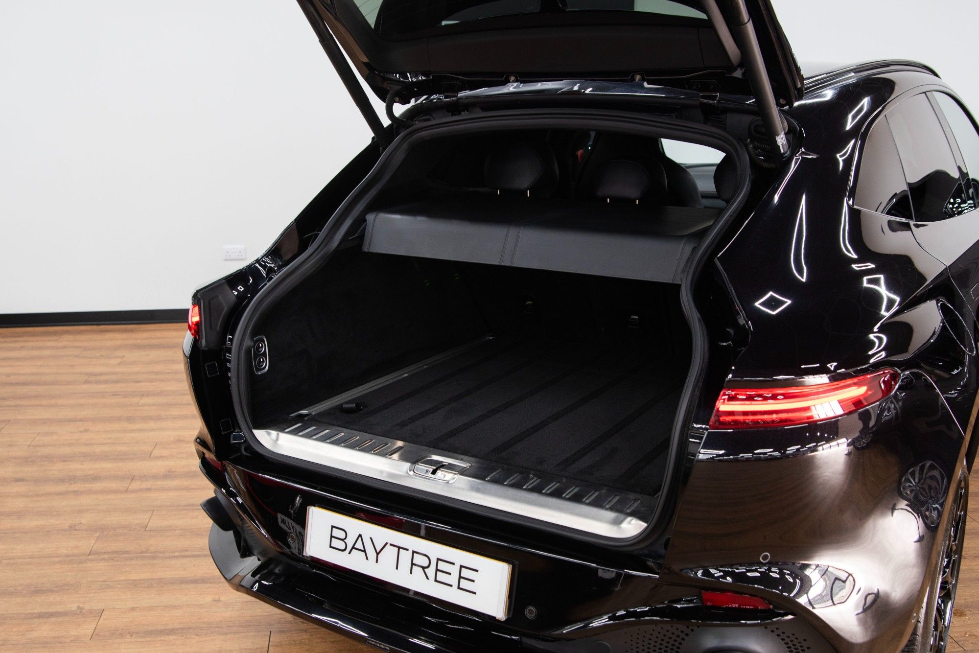 USED 2020 70 ASTON MARTIN DBX 4.0 V8  