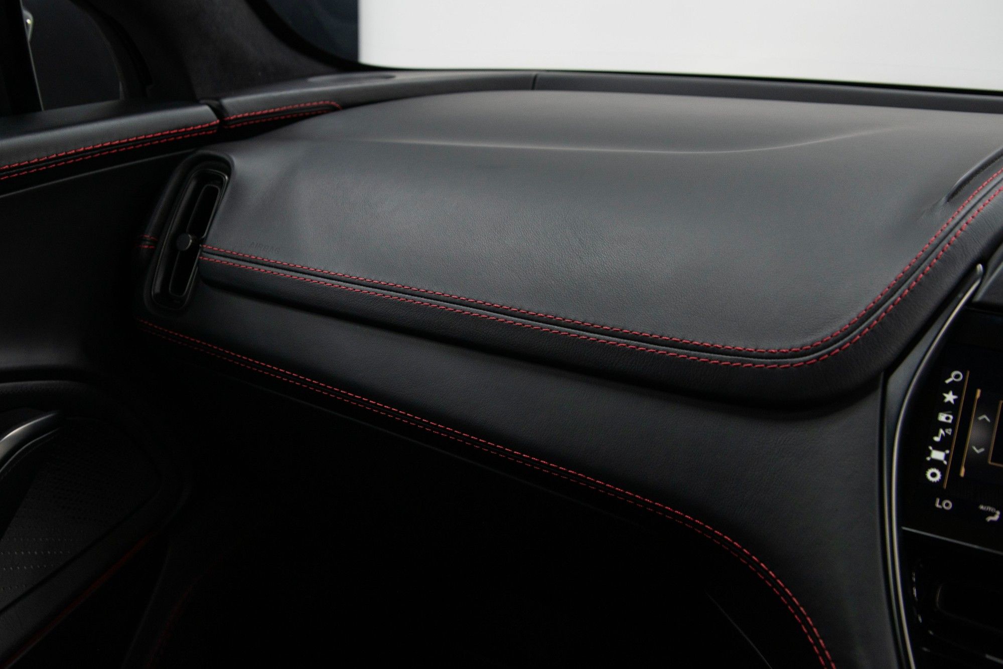 USED 2020 70 ASTON MARTIN DBX 4.0 V8  