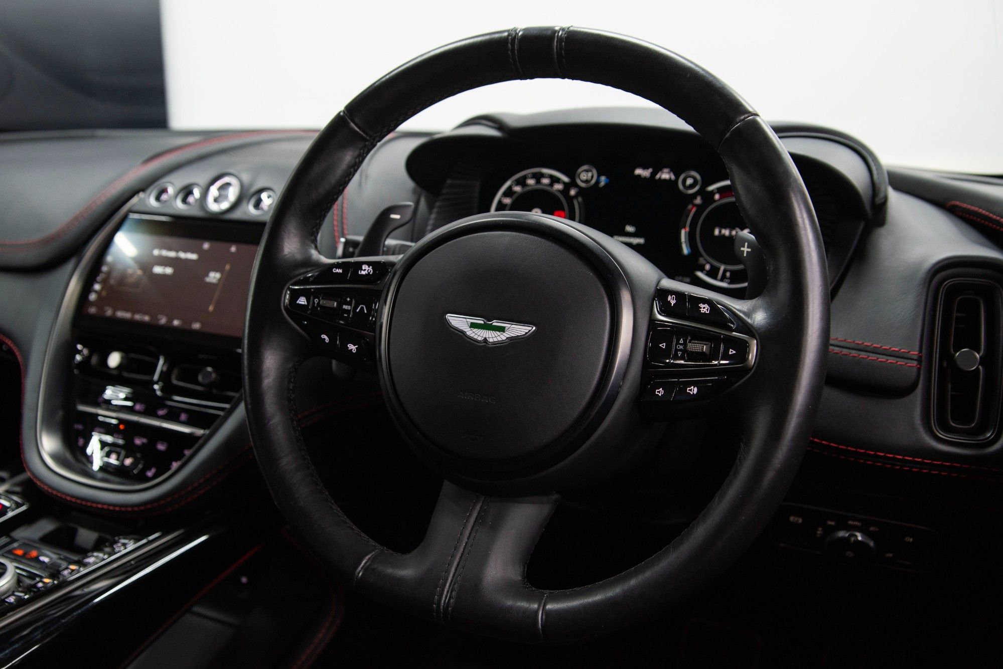 USED 2020 70 ASTON MARTIN DBX 4.0 V8  