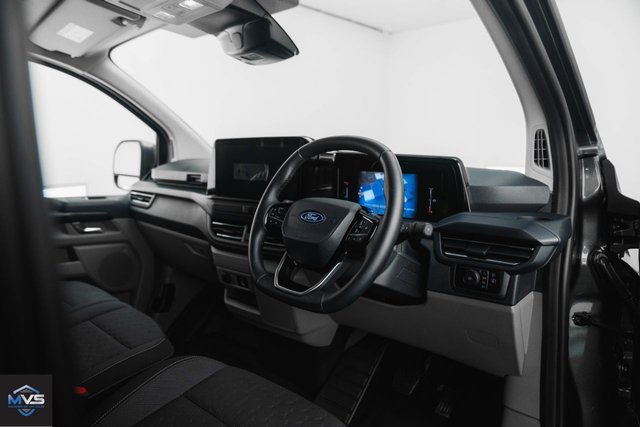 2024 Ford Transit Custom - Photo 9